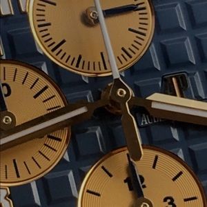 Meet your Posher, Thomas